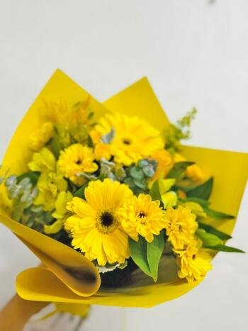 Ramo Flores Amarillas Mixtas 3.0